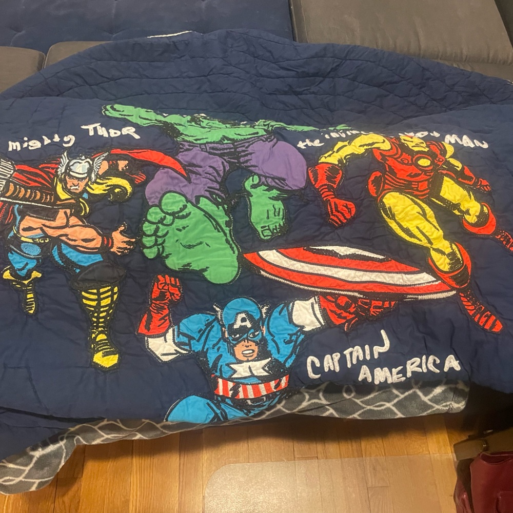 Pottery barn kids twin marvel quilt